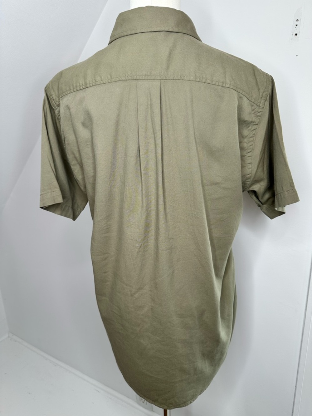 BUCK MASON DRAPED TWILL S/S ONE POCKET SHIRT, men’s size M - Picture 4 of 10